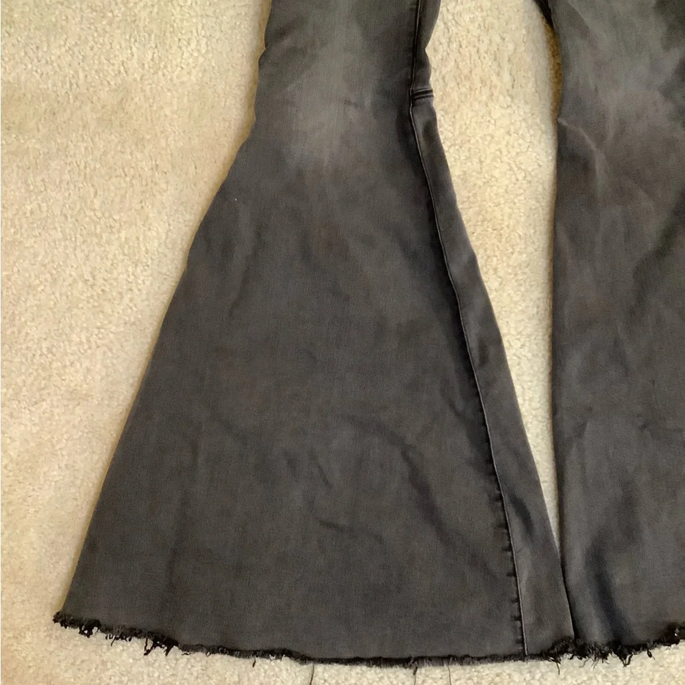 Free People Just Float Flare Bell Bottom Pant Jeans Black Grey size 27/4 Small. - Picture 5 of 16